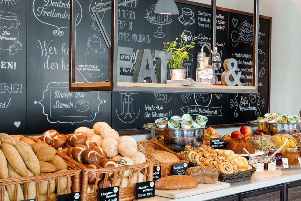 Hotel One Stuttgart-mitte 3*