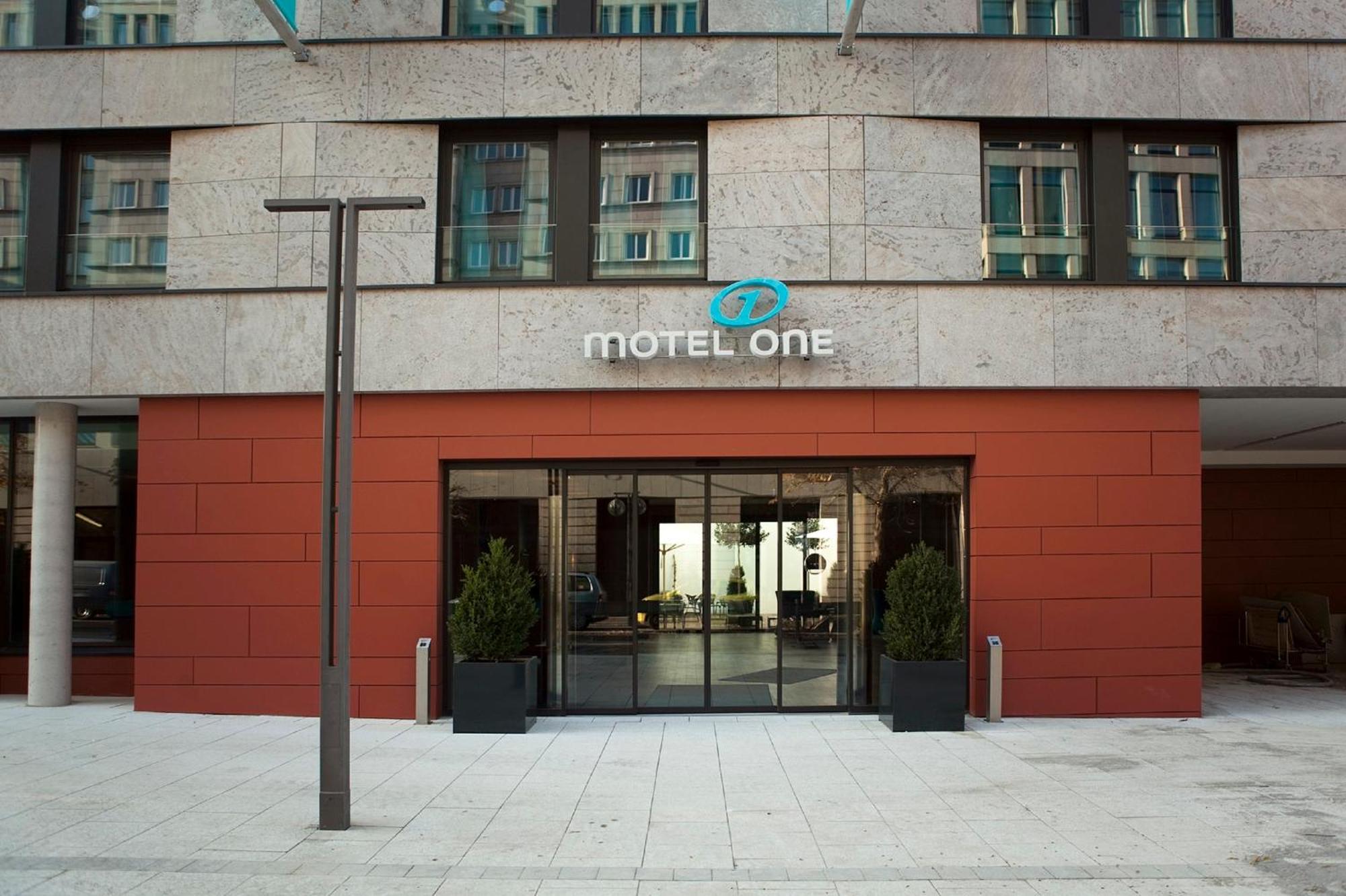 One Stuttgart-mitte Hotel 3*
